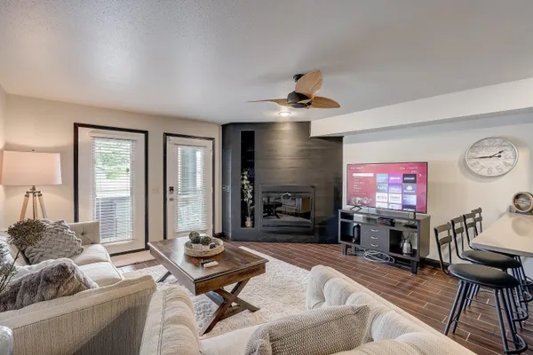 $214,900 | 530 East Hiawatha Drive, Unit 305, Wisconsin Dells, WI 53965