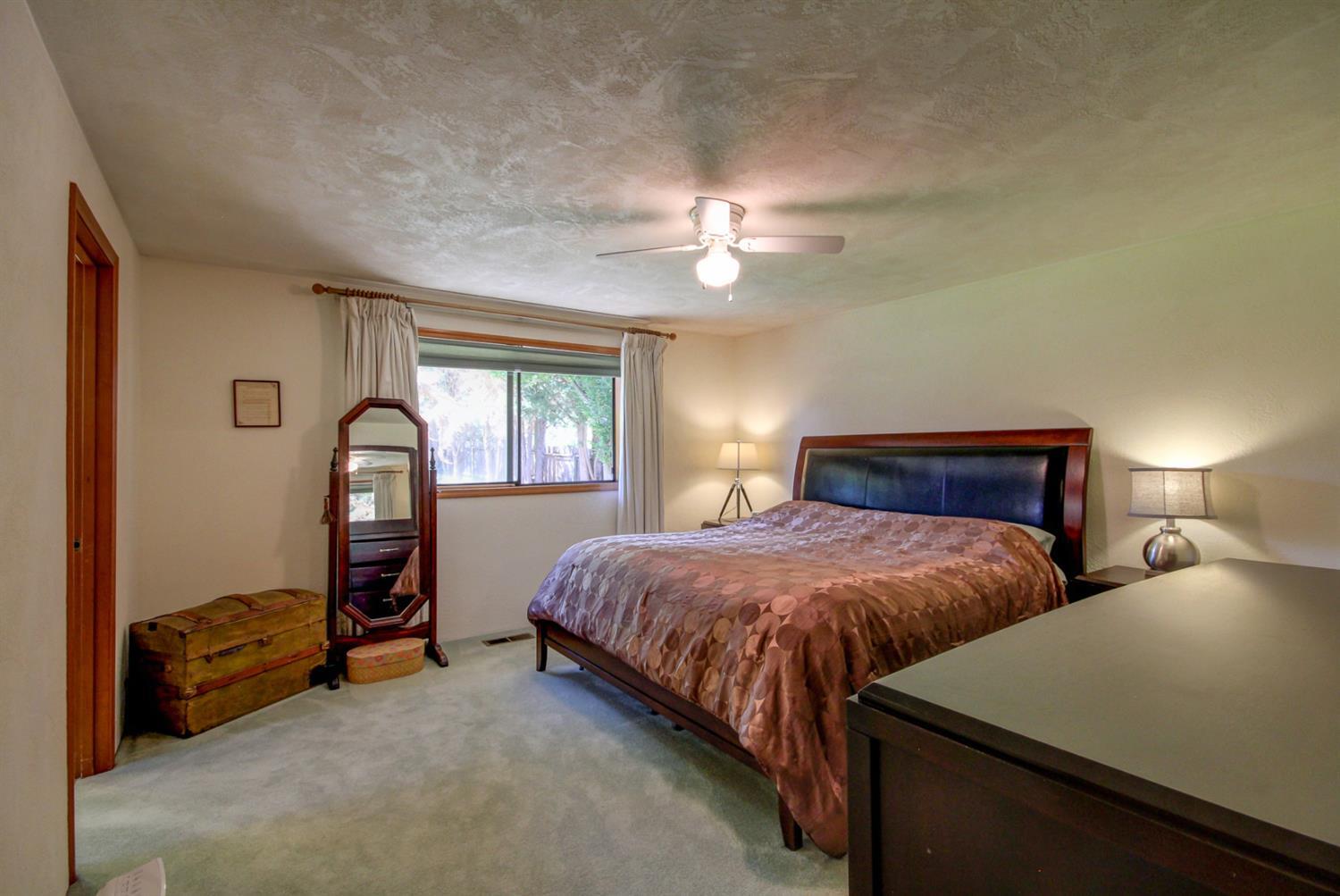 2720 Roberts Road Medford, OR 97504 - Photo 11 of 25 Additional Photo