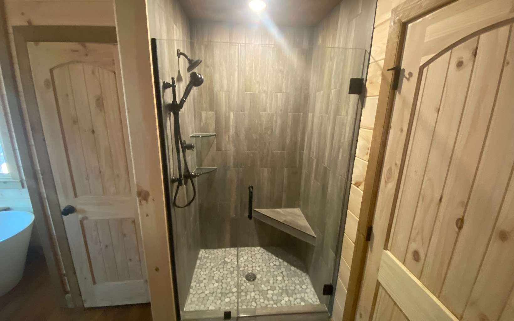 58 Papa Bear Path Cherry Log, GA 30522 - Photo 24 of 33 a bathroom with a shower