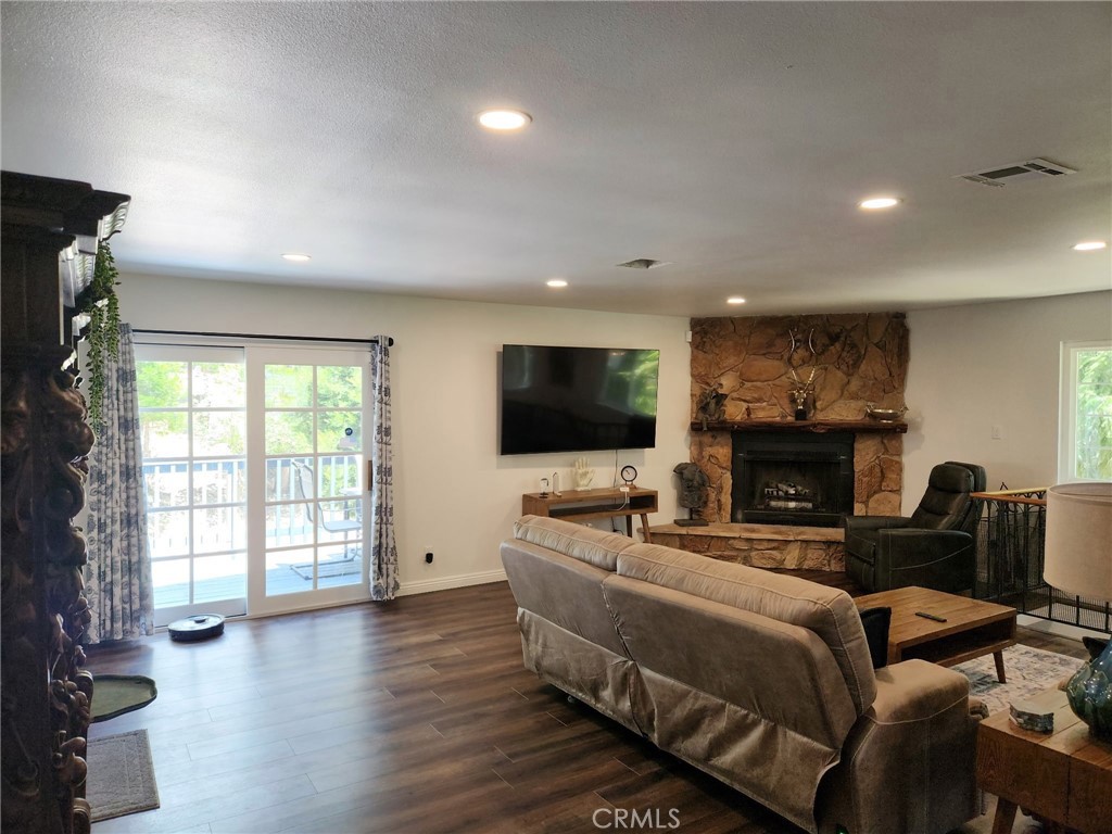 25935 Ranger Drive Twin Peaks, CA 92391 - Photo 4 of 30