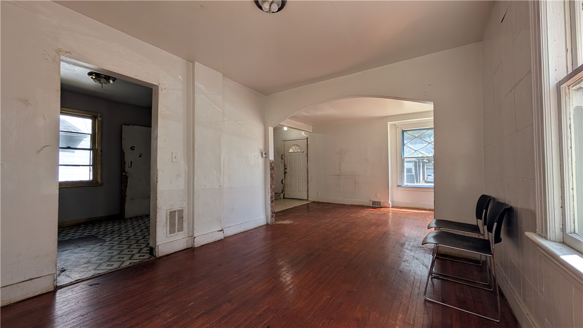 107 Aurora Street Rochester, NY 14621 - Photo 7 of 20 Gallery Image 7