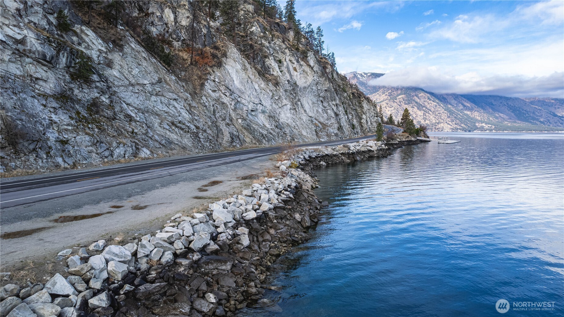 -nna South Lakeshore Road Chelan, WA 98816 - Photo 6 of 7 a view of entryway with wooden floor