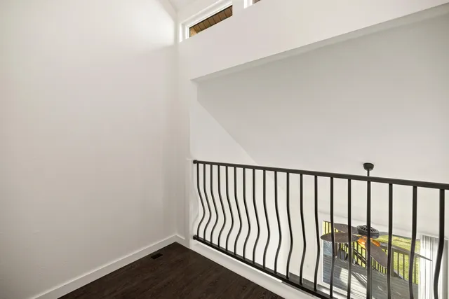 a view of a hallway with a closet