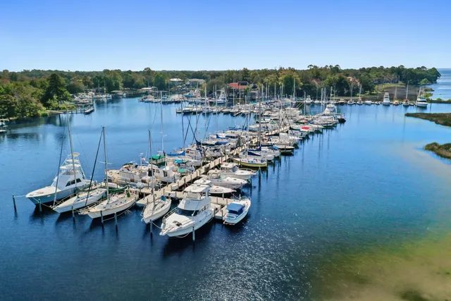 $419,000 | 34 Marina Cove Drive, Unit 34, Niceville, FL 32578