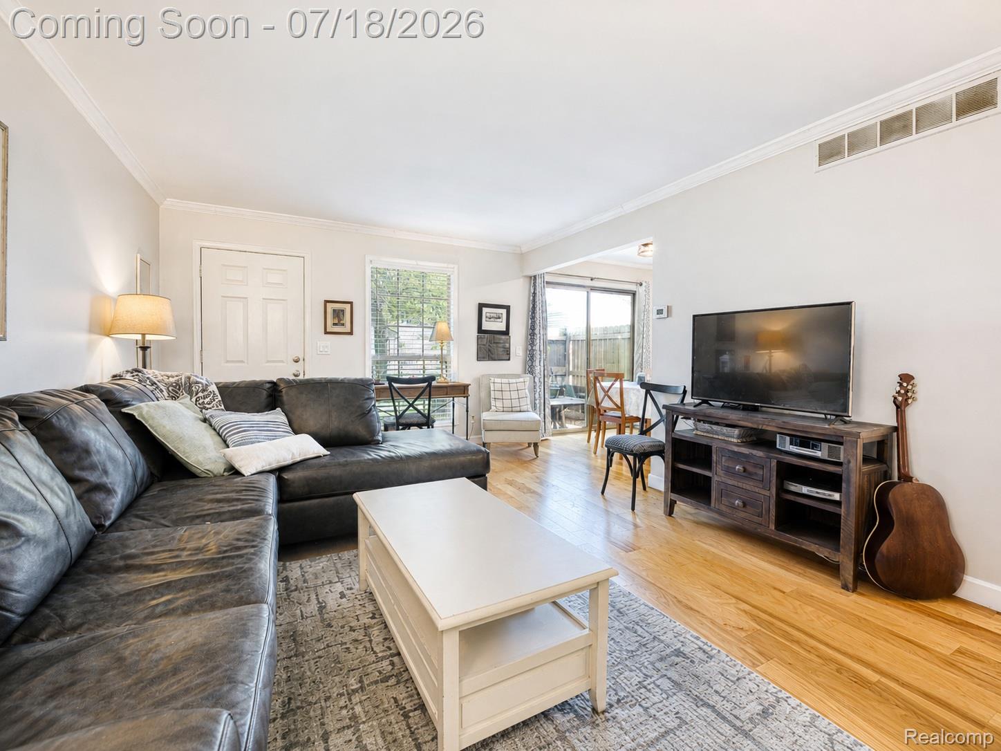 30 Pine Tree Ridge, Unit 2 Waterford, MI 48327 - Photo 10 of 31 AI - Image 4.jpg