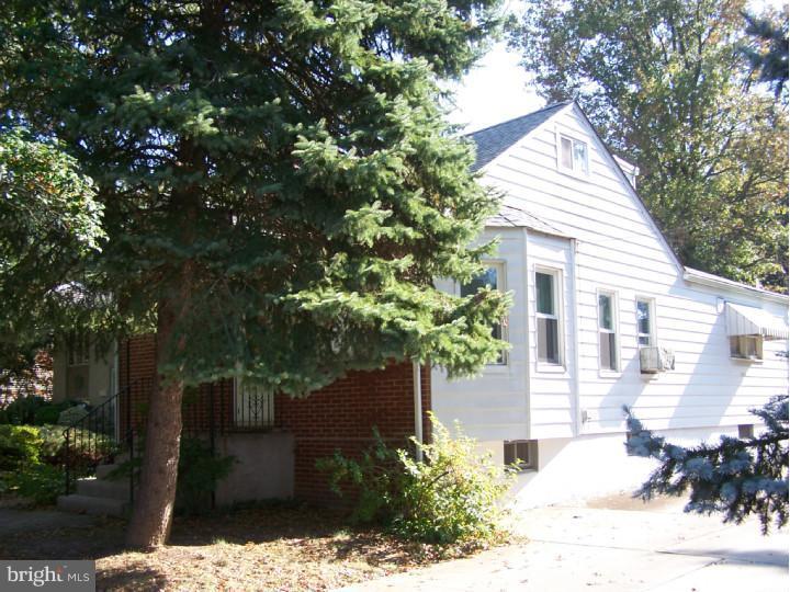 546 Sunset Avenue Maple Shade, NJ 08052 - Photo 3 of 16 Gallery Image 3