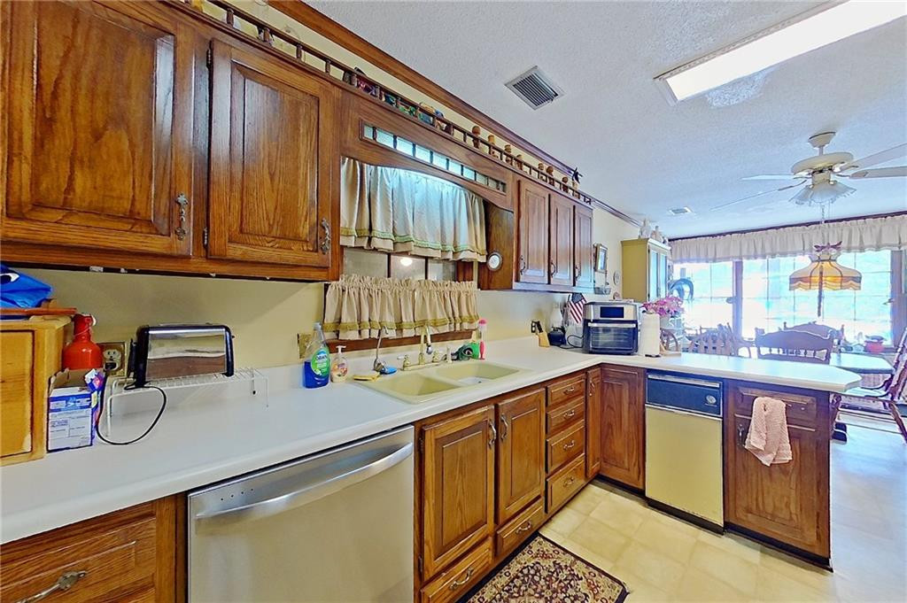 2615 Winchester Road Waycross, GA 31501 - Photo 13 of 47