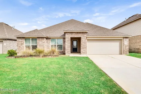 $275,000 | 6910 Spg Lk Drive, Maurice, LA 70555
