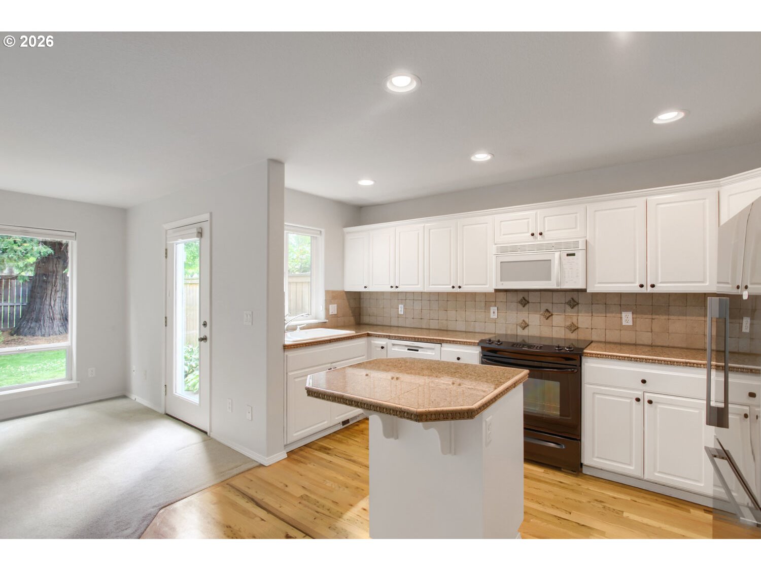 22020 Southwest Grahams Ferry Road, Unit C Tualatin, OR 97062 - Photo 10 of 31