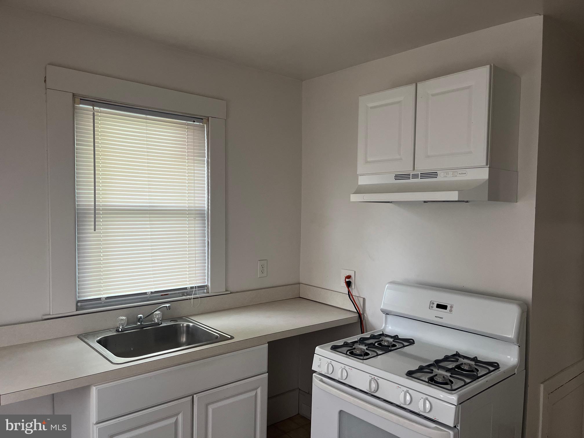 3213 Vickers Road, Unit 3 Baltimore, MD 21216 - Photo 7 of 14