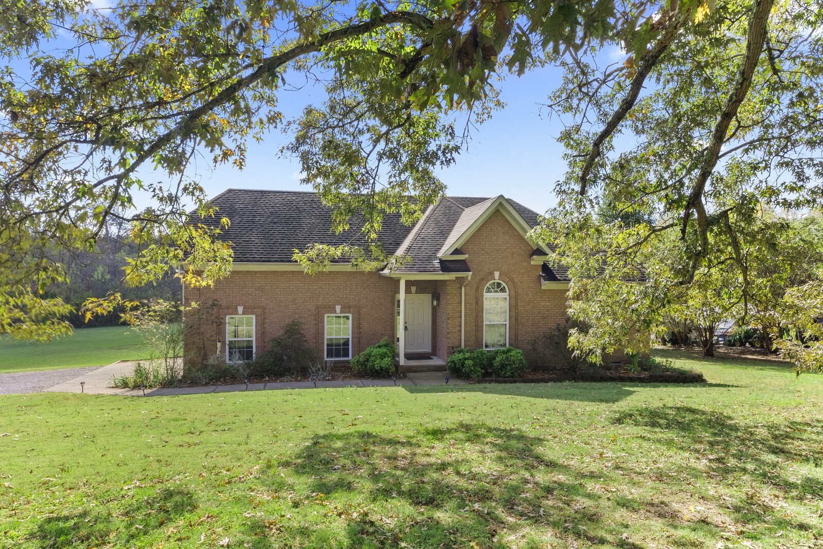 450 Brown Road Lebanon, TN 37087 - Photo 3 of 37 a front view of house with yard and trees