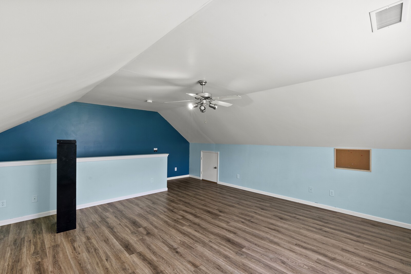 450 Brown Road Lebanon, TN 37087 - Photo 32 of 37 a view of empty room with wooden floor