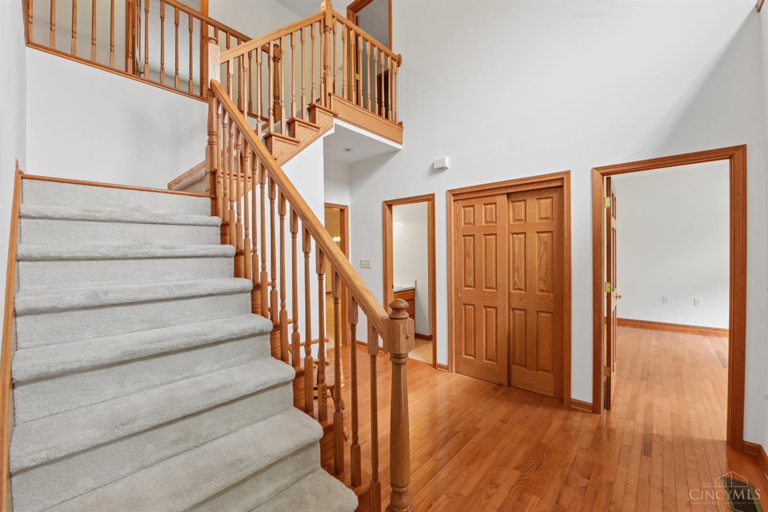1109 Asbury Road Cincinnati, OH 45255 - Photo 37 of 69