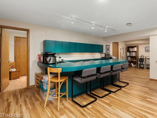 $575,000 | 1148 Mistwood Lane, Downers Grove, IL 60515