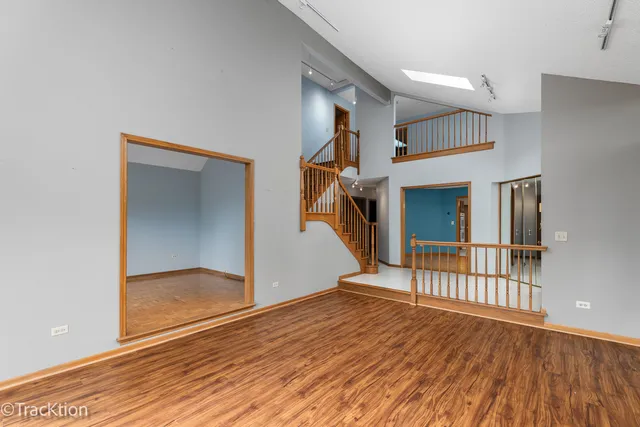 $575,000 | 1148 Mistwood Lane, Downers Grove, IL 60515