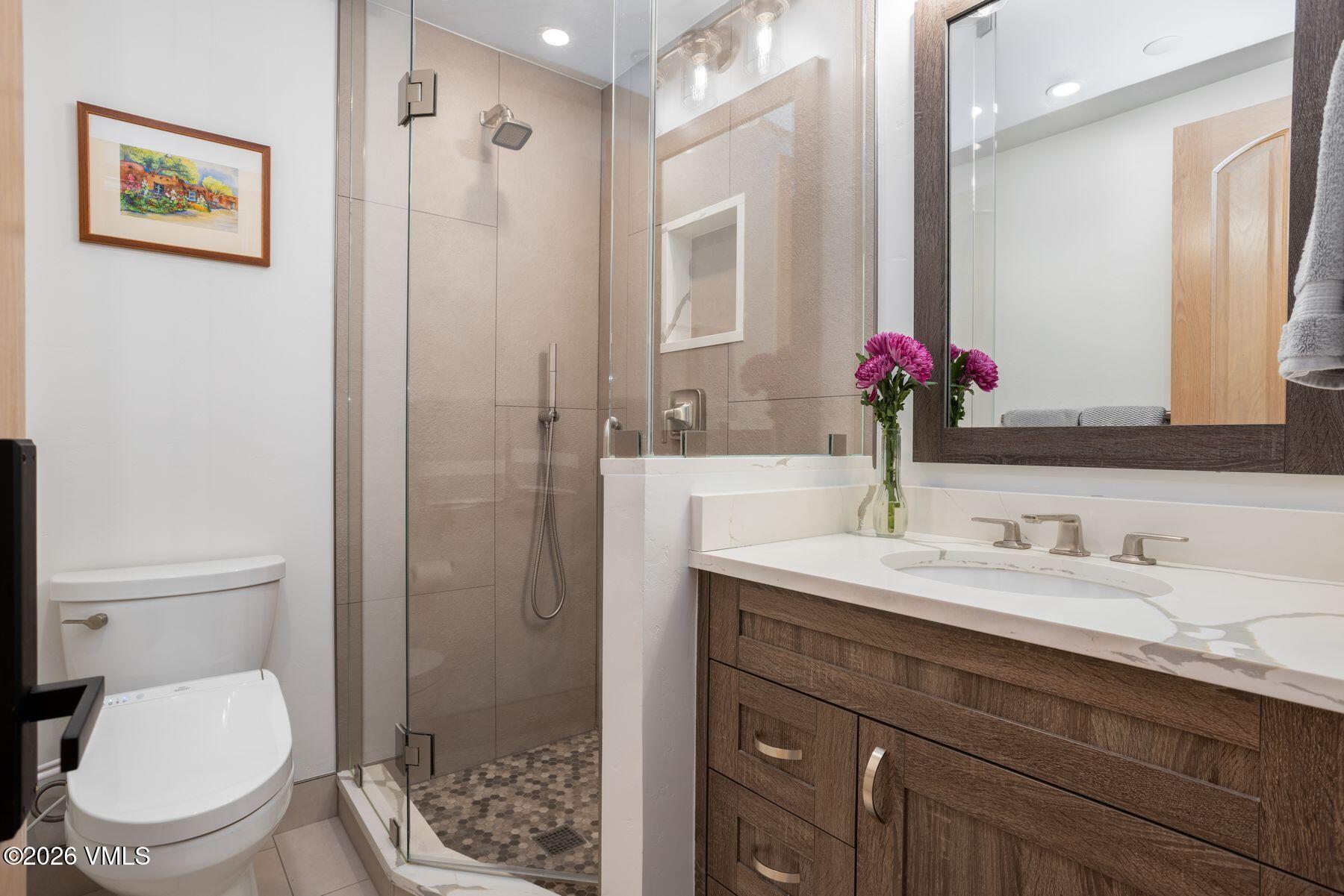 1166 Village Road, Unit B303 Beaver Creek, CO 81620 - Photo 21 of 31 photo_online_020