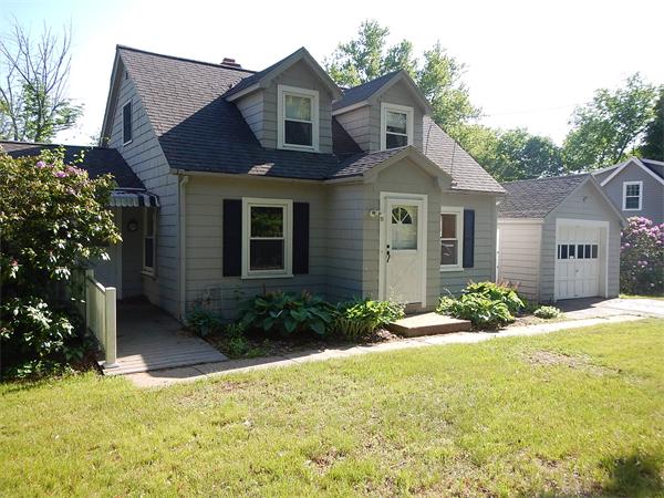 11 Wildwood Road Andover, MA 01810 - Photo 1 of 14 Gallery Image 1