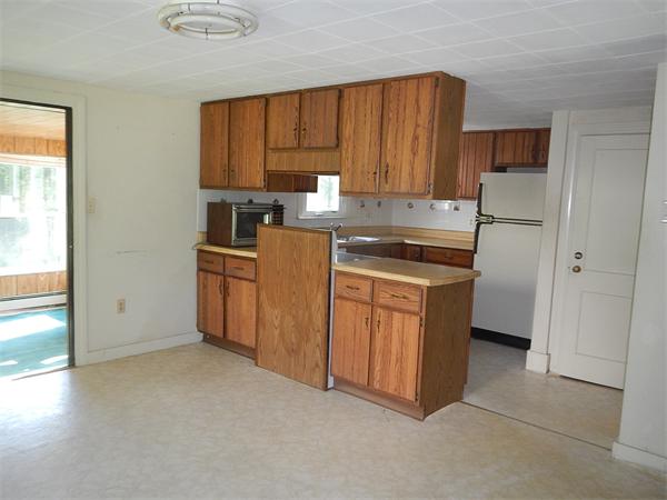 11 Wildwood Road Andover, MA 01810 - Photo 3 of 14 Gallery Image 3
