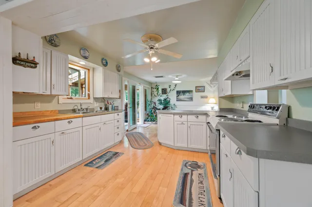 $499,000 | 28654 Grozys Point Road, Pengilly, MN 55775