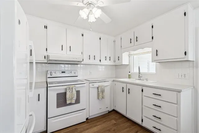 $165,000 | 1100 South Belcher Road, Unit 720, Largo, FL 33771