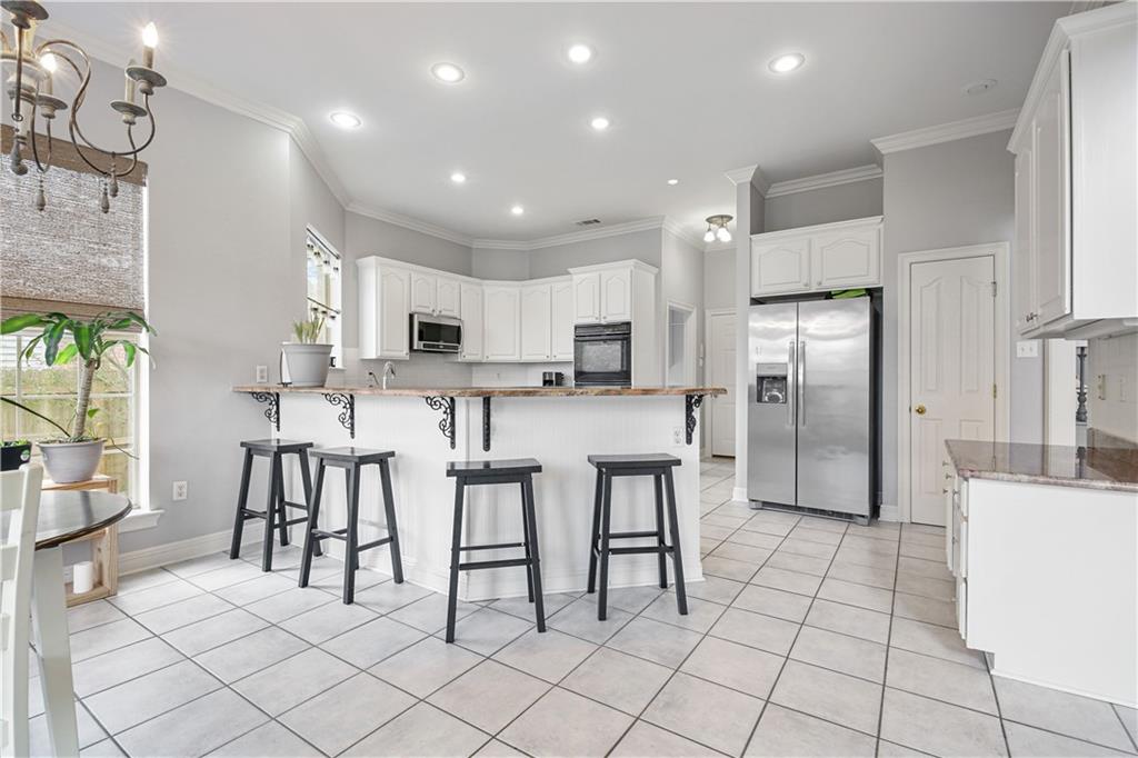 1367 Rue Bayonne Mandeville, LA 70471 - Photo 8 of 24 Gallery Image 8