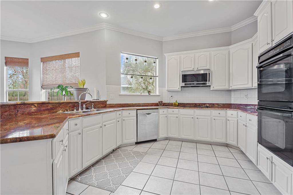 1367 Rue Bayonne Mandeville, LA 70471 - Photo 9 of 24 Gallery Image 9