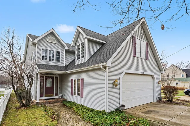 $639,900 | 1230 Lynn Drive, Middleville, MI 49333