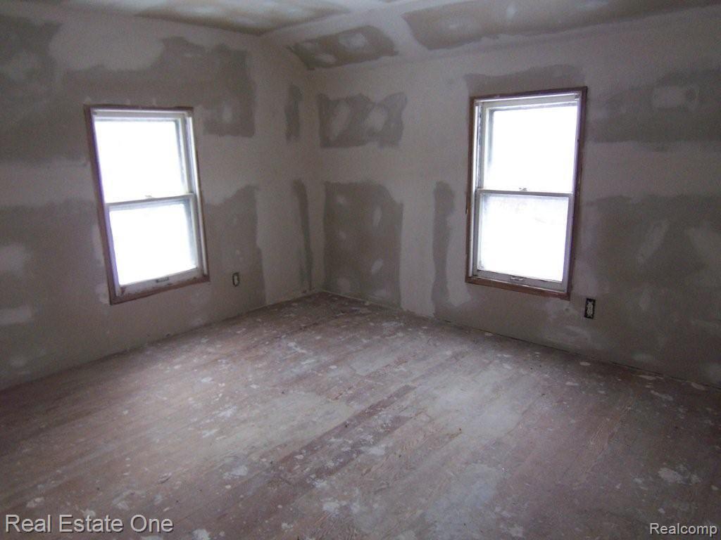 10443 Silver Lake Road Brighton, MI 48116 - Photo 12 of 12 100_9102.jpg