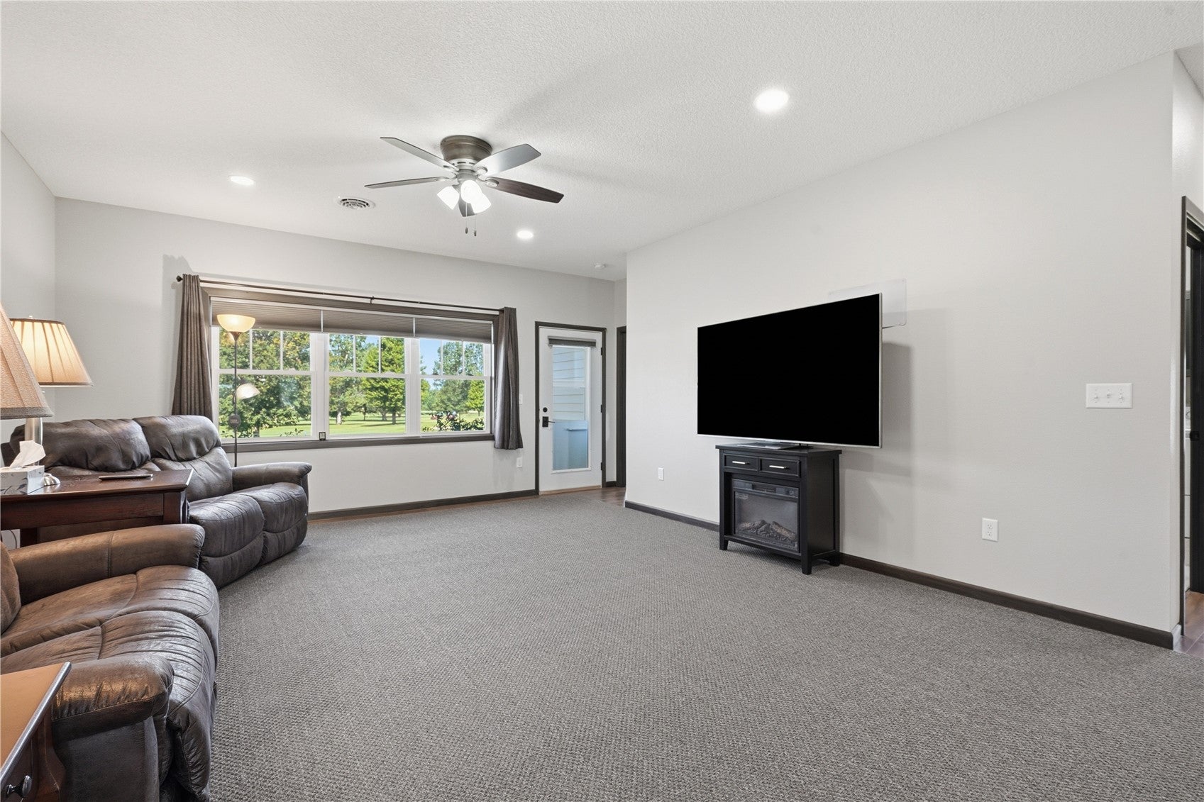 2086 3 Elms Park Road, Unit 1 Independence, IA 50644 - Photo 12 of 39 Gallery Image 12