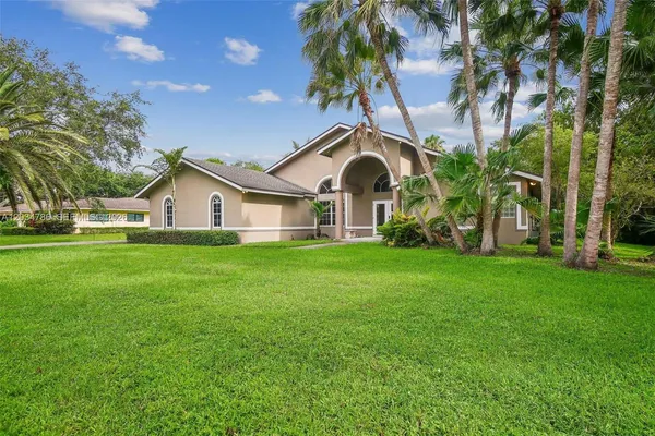 $1,300,000 | 14591 Southwest 23rd Street, Davie, FL 33325