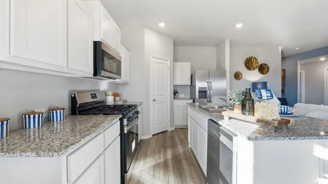 $318,685 | 5412 Rollins Drive, Krum, TX 76249