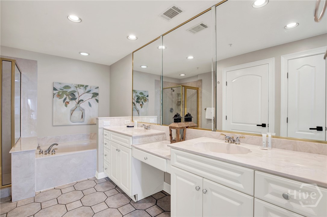 214 Butler Avenue, Unit 204 Tybee Island, GA 31328 - Photo 10 of 41 double vanities