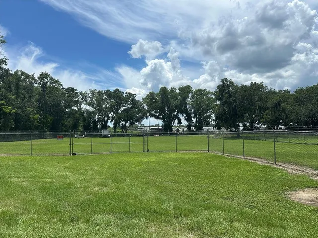 a view of outdoor space