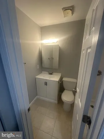 $2,500 | 13301 Aiken Place, Unit TOP 2, Herndon, VA 20170