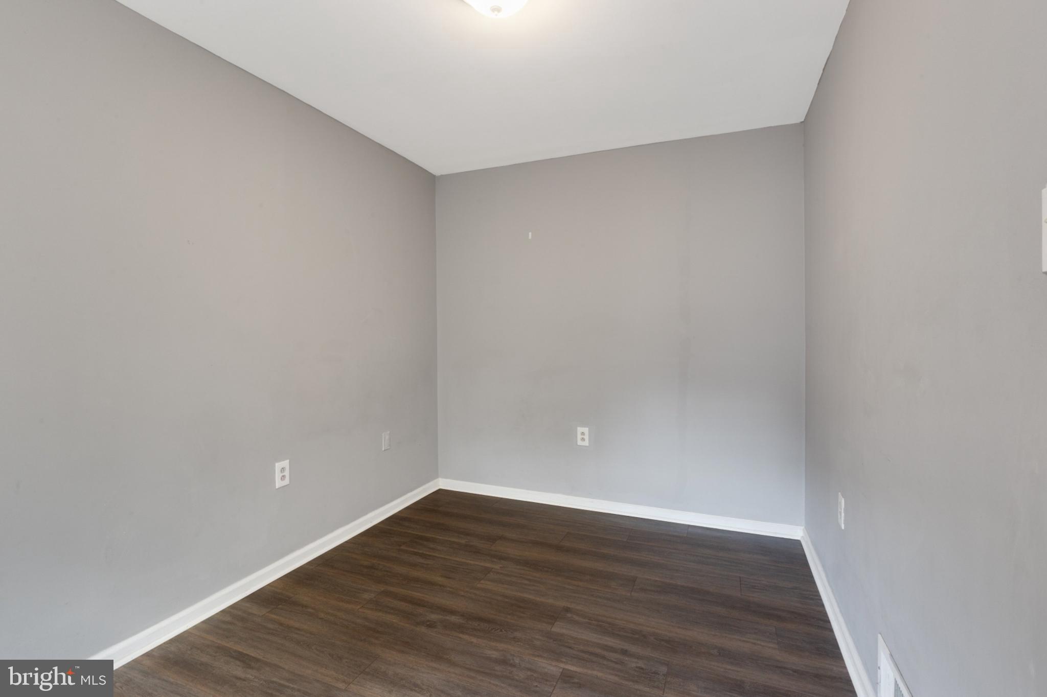 1719 Ridge Avenue Philadelphia, PA 19130 - Photo 21 of 32