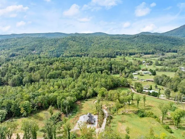 a view of a storage & utility room