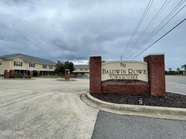 $1,900 | 806 Baldwin Rowe Circle, Panama City, FL 32405