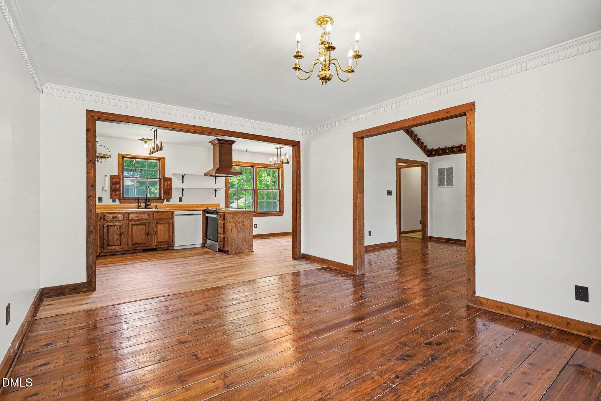 405 Lynchester Court Raleigh, NC 27615 - Photo 6 of 28 008_file_7136