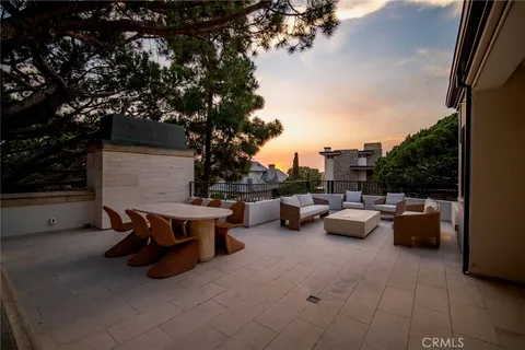 $12,000,000 | 34 Smithcliffs Road, Laguna Beach, CA 92651