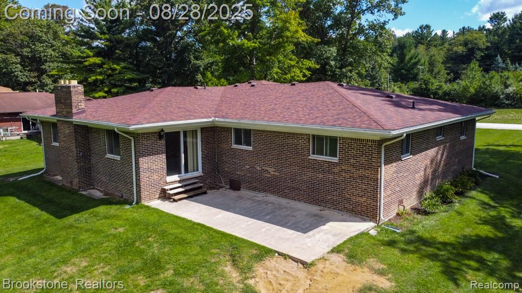 2042 Werner Road Columbus, MI 48063 - Photo 4 of 33