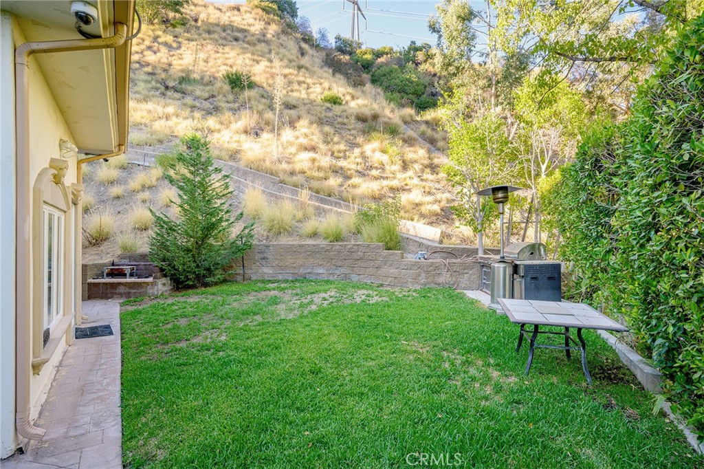 3331 Oakmont View Drive Glendale, CA 91208 - Photo 48 of 50 a view of backyard with swimming pool