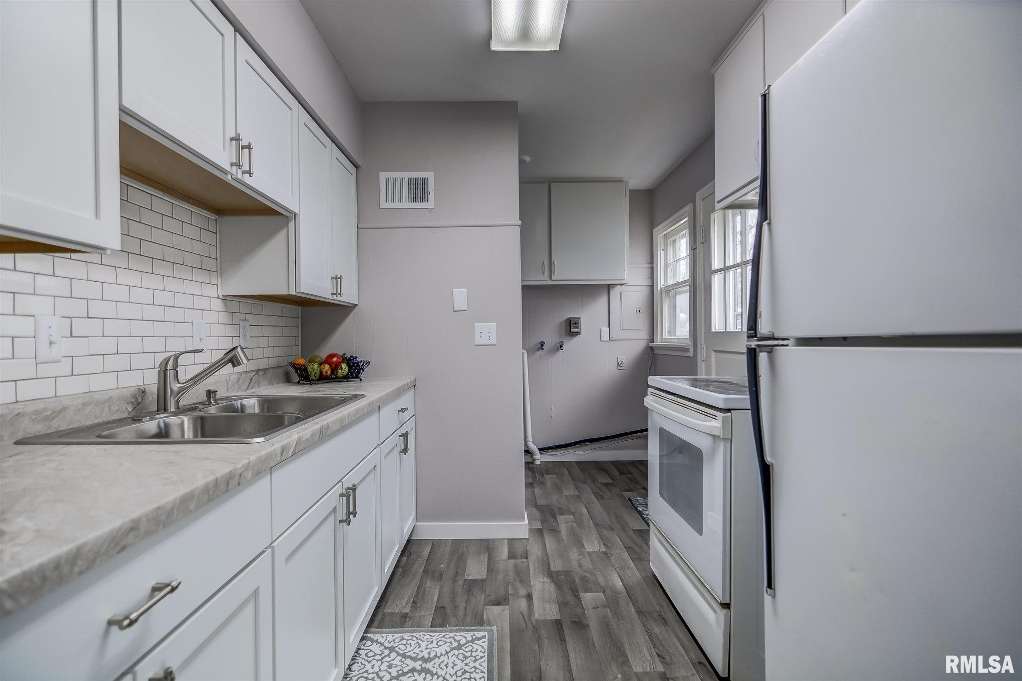 2201 South 1st Street Springfield, IL 62704 - Photo 8 of 25