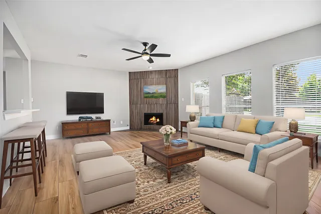 $394,000 | 7643 Rainbow Bend Drive, Pasadena, TX 77505