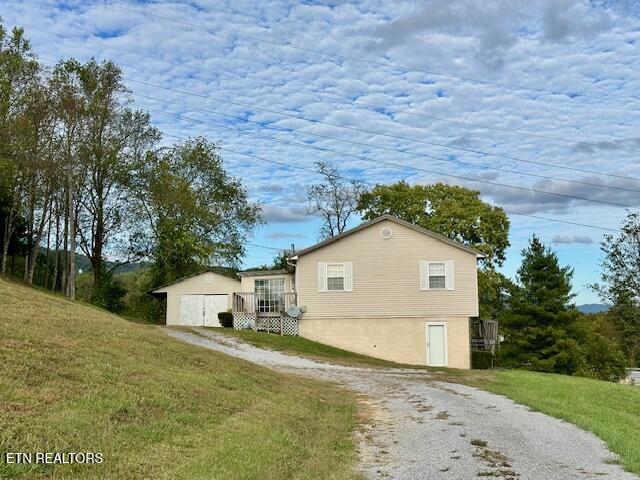513 Highpoint Road Rose Hill, VA 24281 - Photo 7 of 39 side view