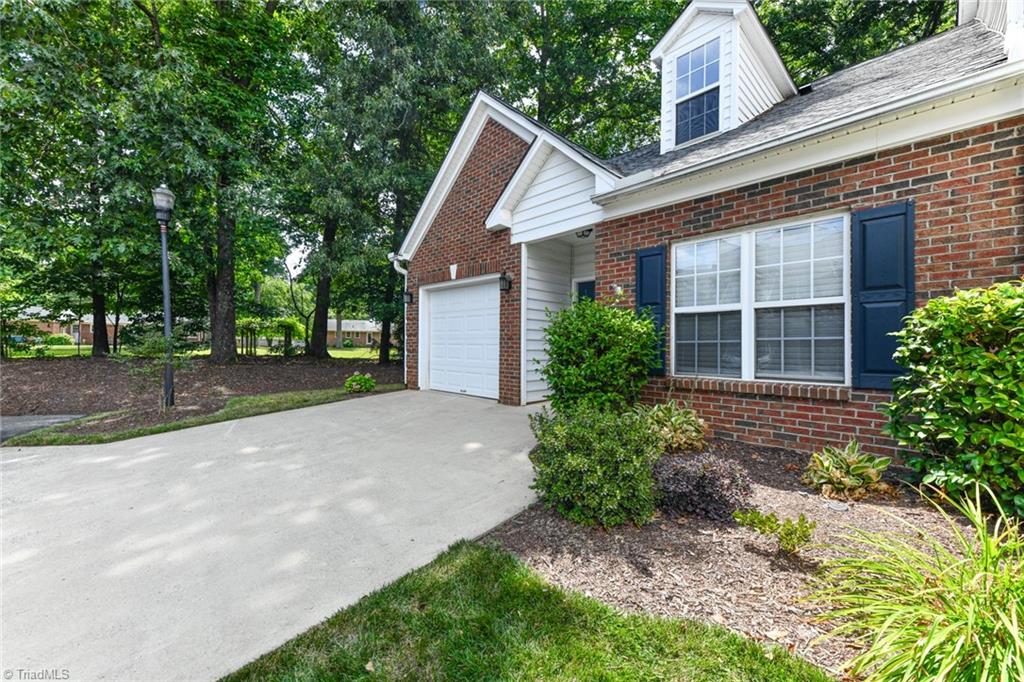 3100 Sedgefield Gate Road Greensboro, NC 27407 - Photo 2 of 31