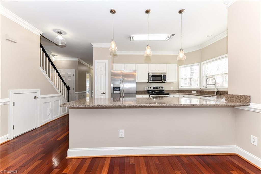 3100 Sedgefield Gate Road Greensboro, NC 27407 - Photo 6 of 31