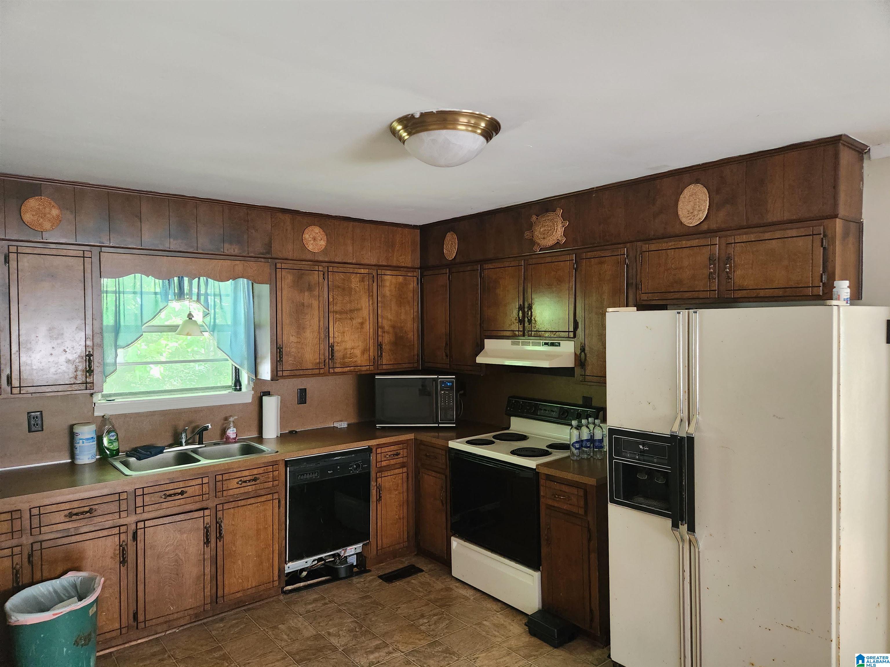 678 Flint Hill Road Bessemer, AL 35022 - Photo 6 of 10