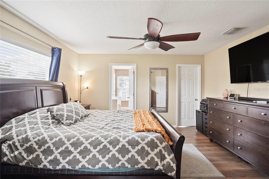 6019 Cape Loop Land O' Lakes, FL 34639 - Photo 3 of 67