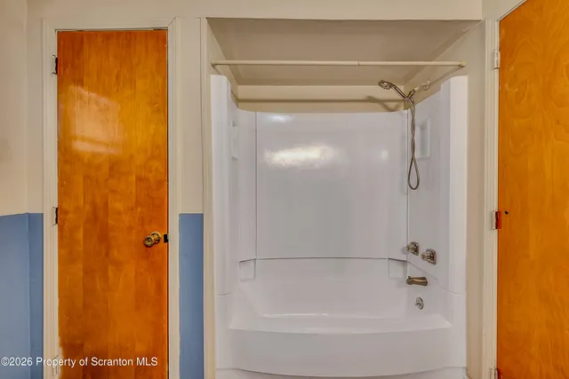 $1,325 | 601 Dean Street, Scranton, PA 18509