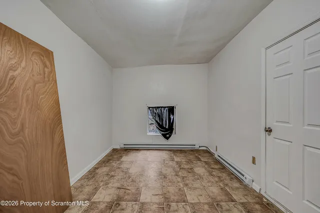 $1,325 | 601 Dean Street, Scranton, PA 18509